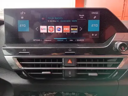 Photo 14 Citroën C4  PureTech 130 S&S EAT8