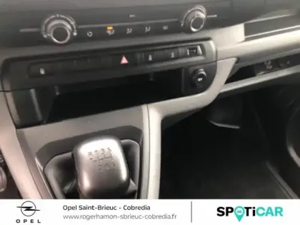 Photo 13 Peugeot Expert  Fg Standard 2.0 BlueHDi 120ch Cabine Approfondie Fixe Premium S&S