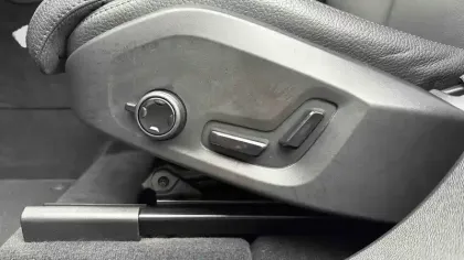 Photo 40 Volvo Xc60  T6 AWD Hybride rechargeable 253 ch+145 ch Geartronic 8