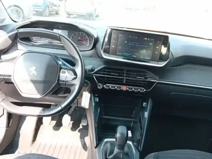 Photo 30 Peugeot 208  PureTech 75 S&S BVM5