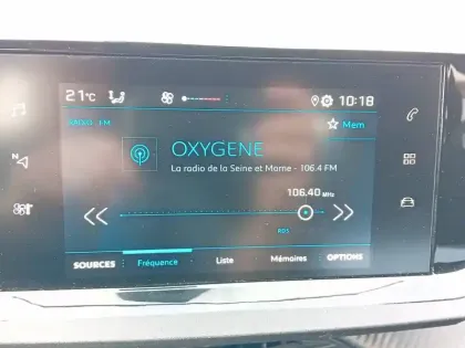 Photo 17 Peugeot 208  PureTech 100 S&S EAT8