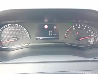 Photo 11 Peugeot 208  PureTech 100 S&S EAT8