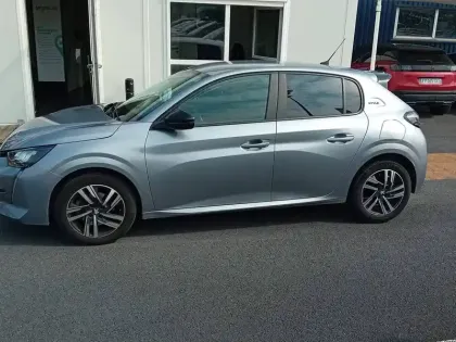 Photo 7 Peugeot 208  PureTech 100 S&S EAT8