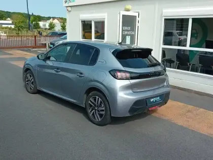 Photo 6 Peugeot 208  PureTech 100 S&S EAT8