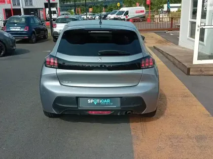 Photo 5 Peugeot 208  PureTech 100 S&S EAT8