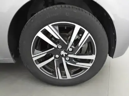 Photo 12 Peugeot 208  PureTech 100 S&S BVM6