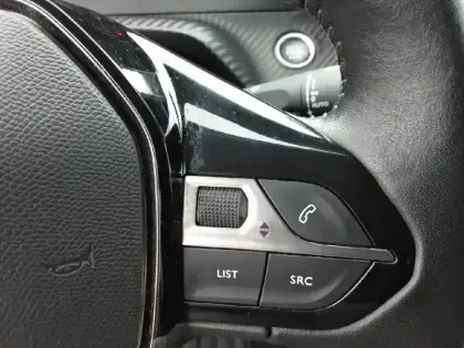 Photo 22 Peugeot 208  PureTech 100 S&S BVM6