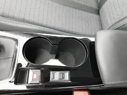 Photo 23 Peugeot 208  PureTech 100 S&S BVM6