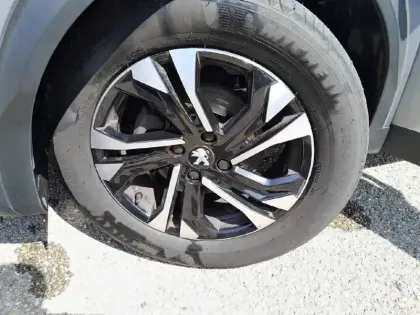 Photo 10 Peugeot 2008  PureTech 100 S&S BVM6