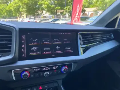 Photo 39 Audi A1  Sportback 30 TFSI 116 ch S tronic 7