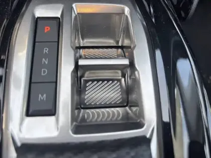 Photo 33 Peugeot 208  Hybrid 110 e-DCS6