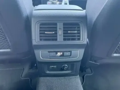 Photo 72 Audi Q5  55 TFSIe 367 S tronic 7 Quattro