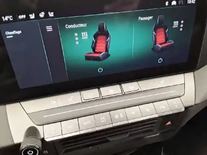 Photo 17 Opel Astra  1.2 Turbo 130 ch BVA8