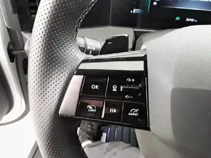 Photo 22 Opel Astra  1.2 Turbo 130 ch BVA8