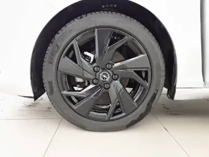 Photo 12 Opel Astra  1.2 Turbo 130 ch BVA8