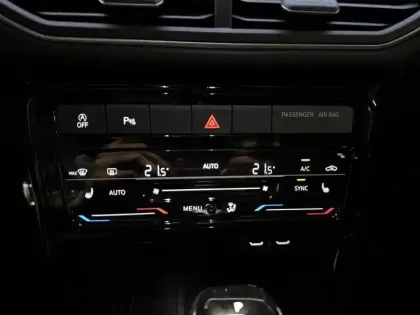 Photo 12 Volkswagen T-cross  1.0 TSI 116ch R-Line Edition DSG7