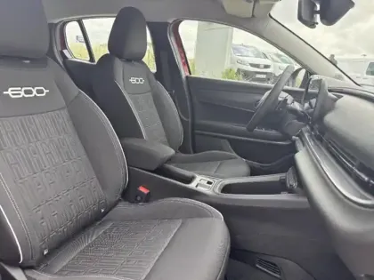 Photo 11 Fiat 600  1.2 Hybrid Turbo 145ch Pack Confort DCT6