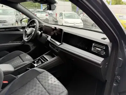 Photo 52 Volkswagen Tiguan  1.5 eHybrid 272ch DSG6