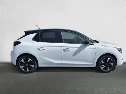 Photo 3 Opel Corsa  Electrique 136 ch & Batterie 50 kw/h