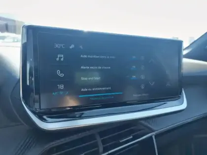 Photo 47 Peugeot 2008  100 S&S BVM6