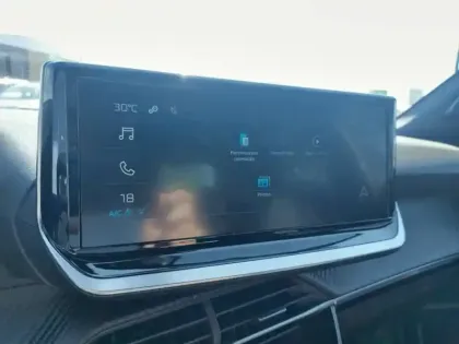 Photo 48 Peugeot 2008  100 S&S BVM6