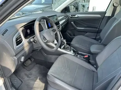 Photo 33 Volkswagen T-roc  1.5 TSI EVO2 150 Start/Stop DSG7