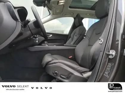 Photo 36 Volvo Xc60  T6 AWD Hybride rechargeable 253 ch+145 ch Geartronic 8