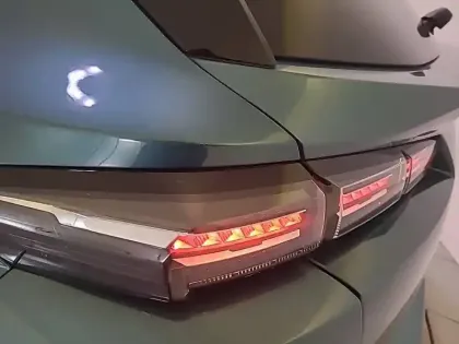 Photo 16 Peugeot 308  SW PHEV 180 e-EAT8