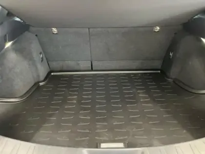 Photo 11 Lexus UX  300e Le