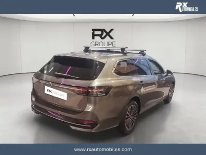 Photo 31 Volkswagen Passat  1.5 eHybrid 204 DSG6