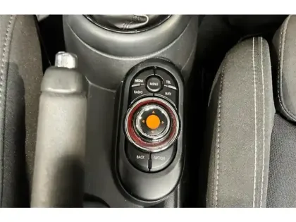 Photo 87 Mini Mini Cabriolet Cooper S 192 ch