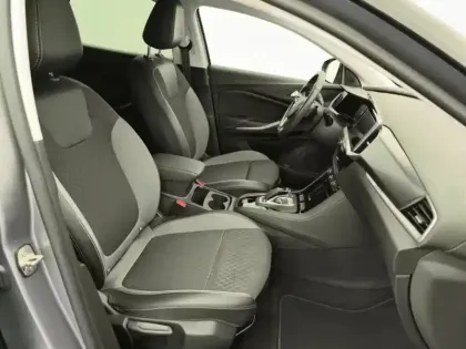 Photo 8 Opel Grandland  Hybrid 225 ch BVA8 Elegance Business