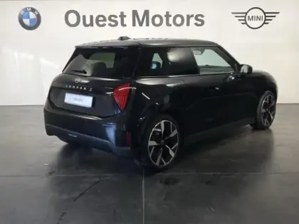 Photo 1 Mini Cooper  3 Portes SE 218ch Favoured