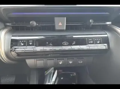 Photo 9 Toyota C-HR  1.8 140ch Collection MY25