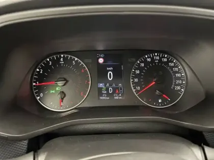 Photo 16 Renault Arkana  mild hybrid 140 EDC FAP - 22