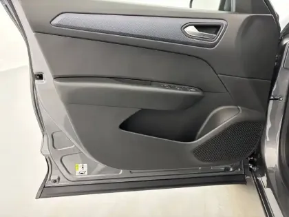 Photo 10 Renault Arkana  mild hybrid 140 EDC FAP - 22