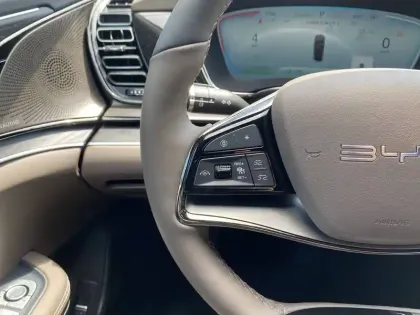 Photo 81 BYD Han  85 kWh 517ch