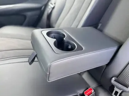 Photo 65 BYD Dolphin  60,4 kWh 204 ch