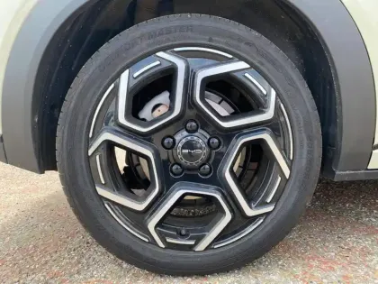 Photo 38 BYD Dolphin  60,4 kWh 204 ch