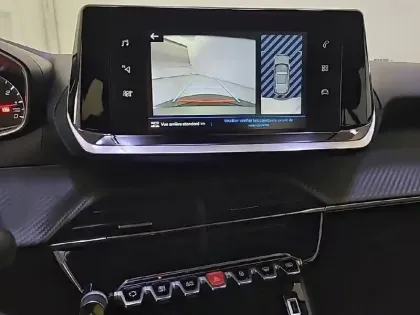 Photo 39 Peugeot 2008  PureTech 100 S&S BVM6