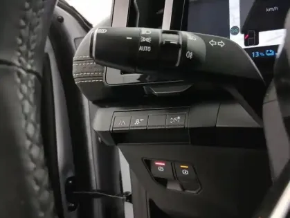 Photo 19 Renault Megane EV60 220 ch super charge Iconic