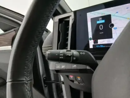 Photo 18 Renault Megane EV60 220 ch super charge Iconic