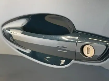 Photo 12 Peugeot 3008  HYBRID 225ch Allure Pack e-EAT8