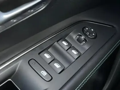 Photo 13 Peugeot 3008  HYBRID 225ch Allure Pack e-EAT8