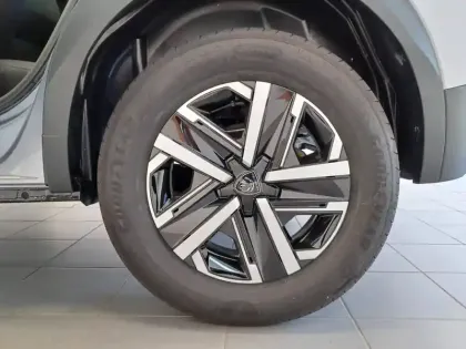 Photo 30 Peugeot 2008  100 S&S BVM6