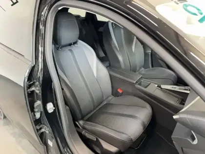 Photo 21 Peugeot 308  SW BlueHDi 130ch S&S EAT8