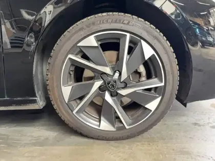 Photo 18 Peugeot 308  SW BlueHDi 130ch S&S EAT8