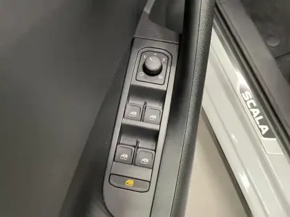 Photo 19 Skoda Scala  1.0 TSI Evo 2 116 ch DSG7