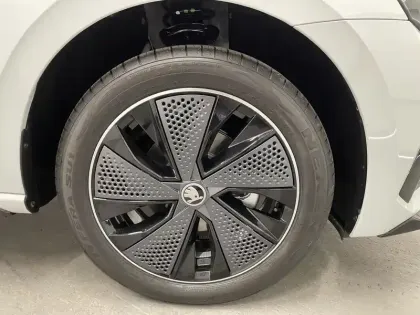 Photo 4 Skoda Scala  1.0 TSI Evo 2 116 ch DSG7