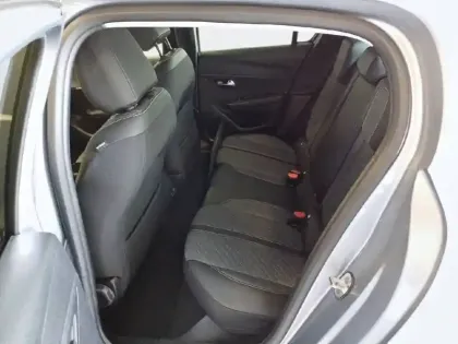 Photo 31 Peugeot 208  Hybrid 110 e-DCS6